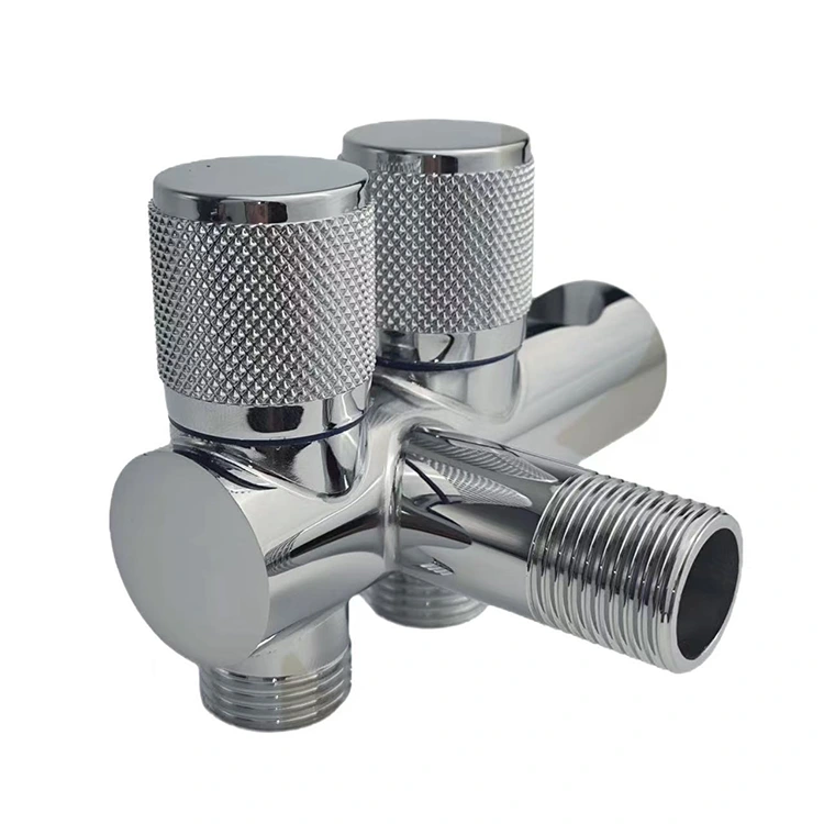 Comhla ceàrn dùbailte air a chuir air balla